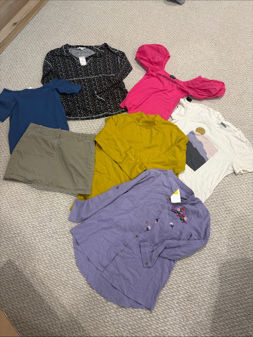 Medium woman’s bundle - smirk & tops